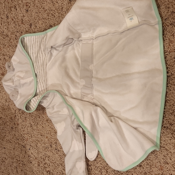 Infant Robe - Picture 3 of 4